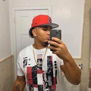 Meet your Posher, Julio